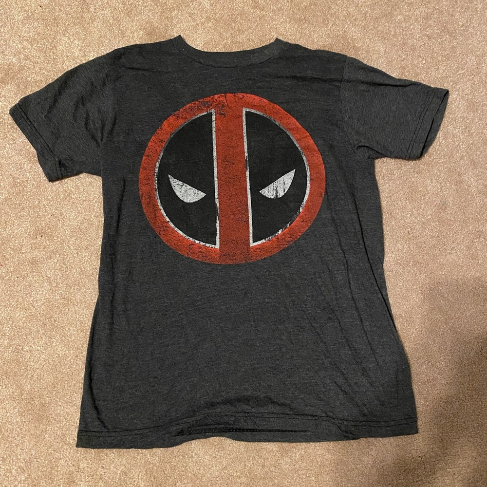 Marvel Deadpool Small Tee Shirt